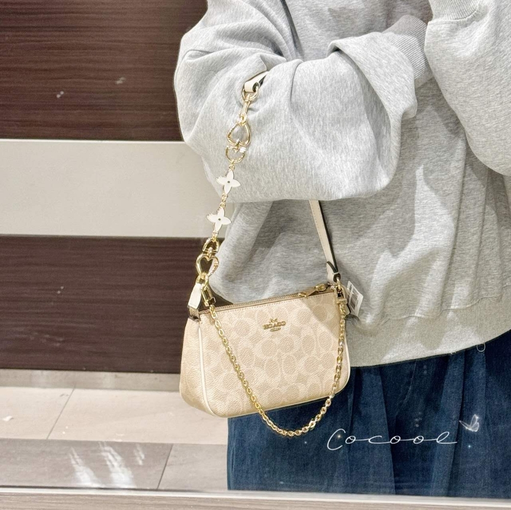 New Coach Nolita 19 In Signature Canvas CW426 (Sand/chalk )+ 2 Chains - Picture 12 of 12